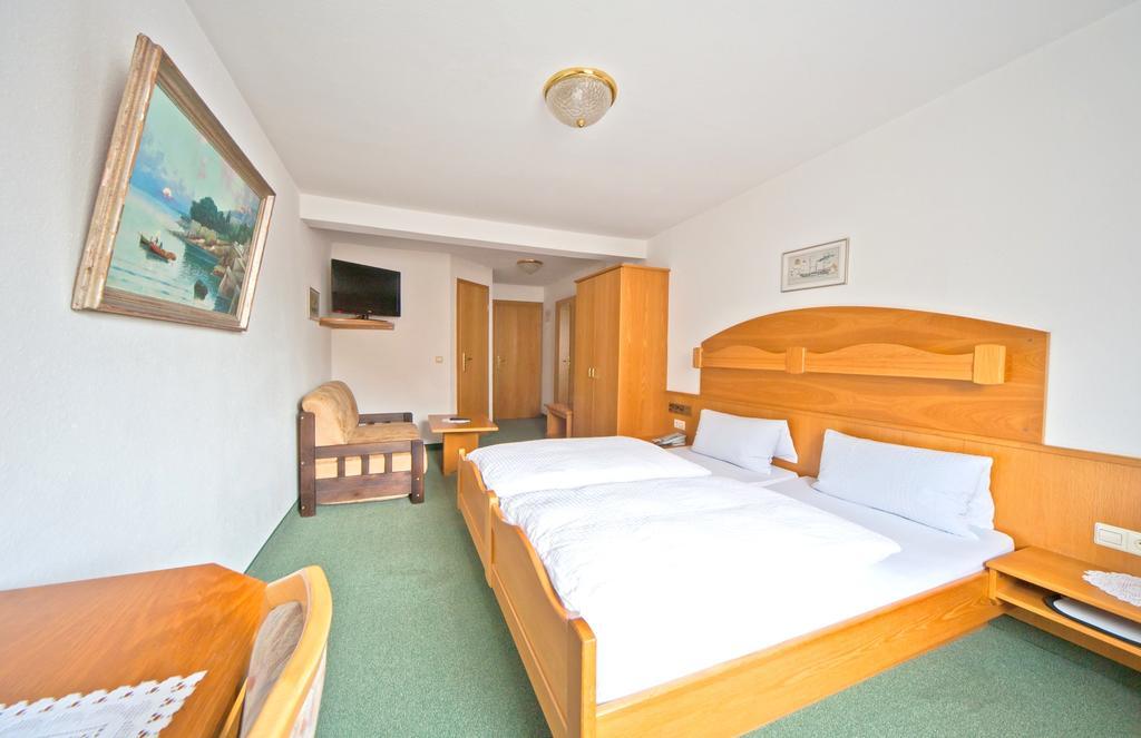 Hotel Goldener Sternen Constance Extérieur photo