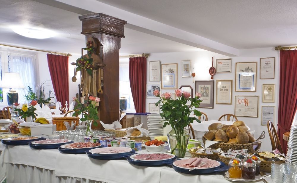 Hotel Goldener Sternen Constance Extérieur photo