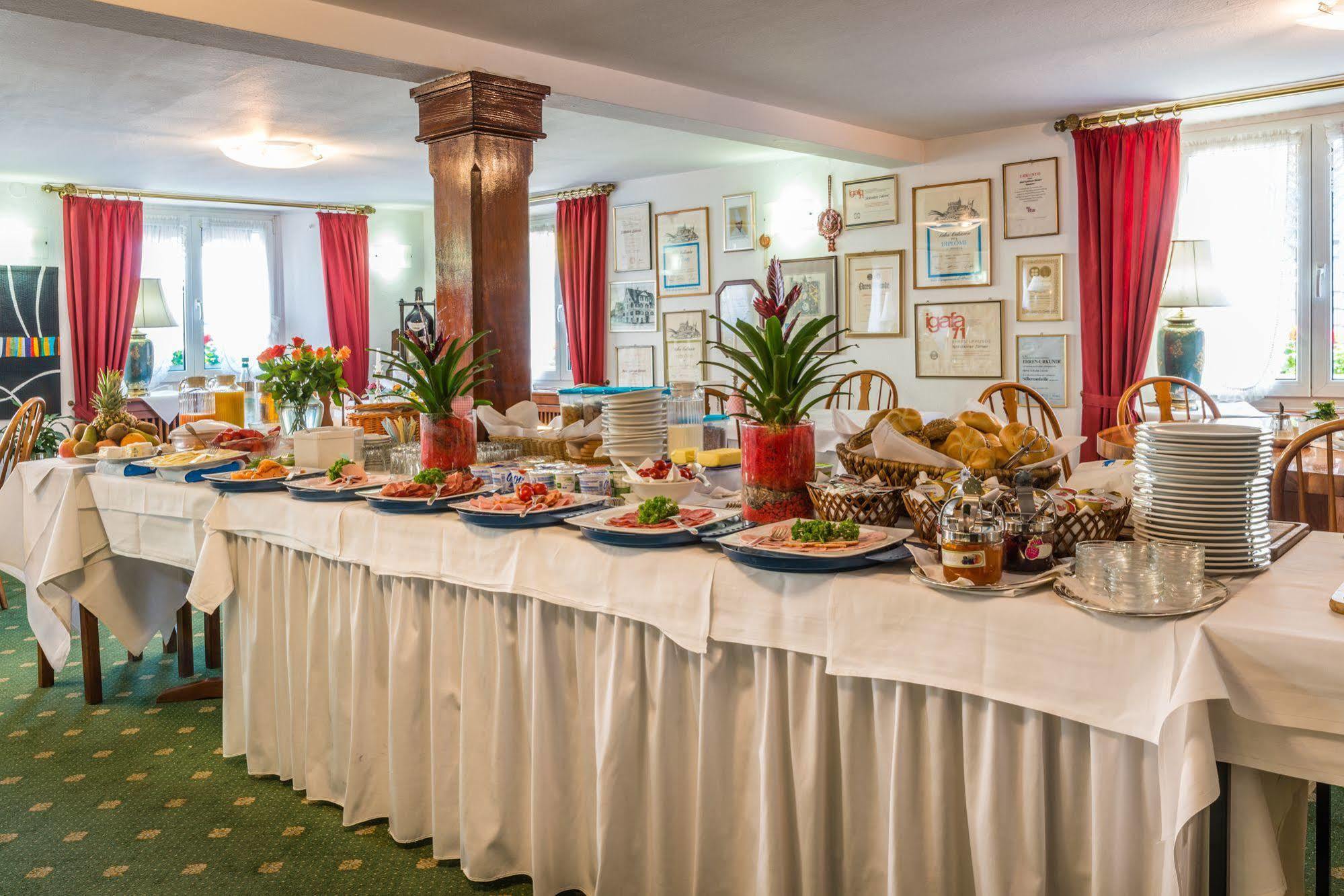 Hotel Goldener Sternen Constance Extérieur photo