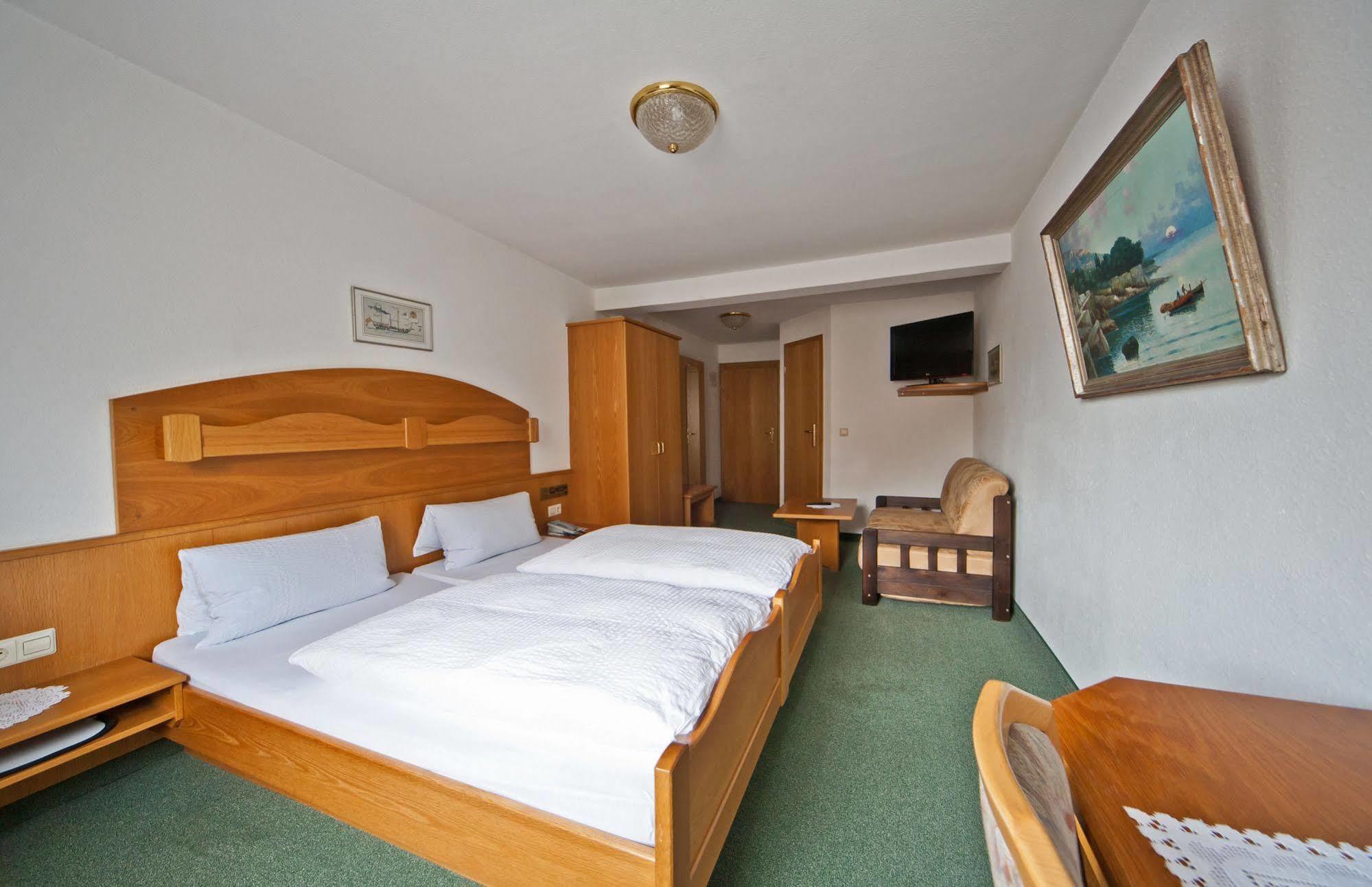Hotel Goldener Sternen Constance Extérieur photo