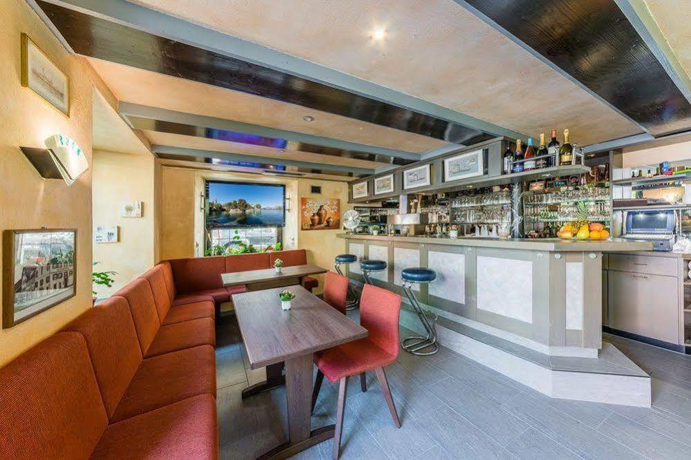 Hotel Goldener Sternen Constance Extérieur photo