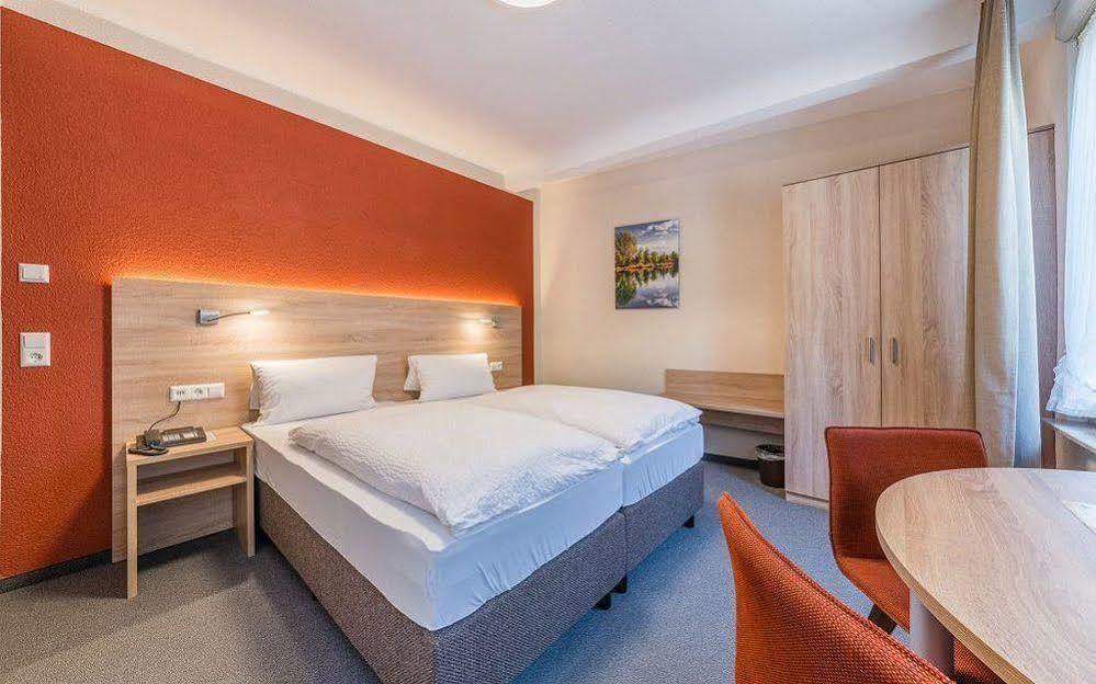 Hotel Goldener Sternen Constance Extérieur photo